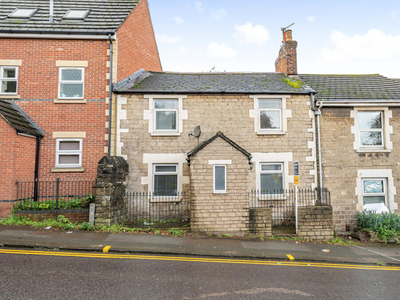 3 bedroom terraced house for sale in Cricklade Street, Old Town, Swindon, SN1