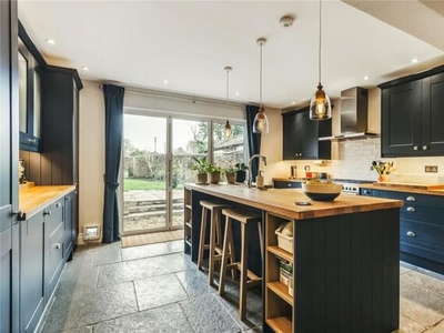 3 Bedroom Terraced House For Sale In Fairford, Gloucestershire