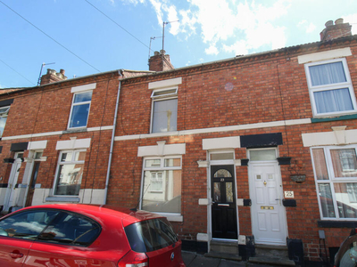3 bedroom terraced house for sale in Gordon Street, Northampton, NN2