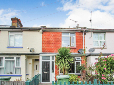 3 bedroom terraced house for sale in Ludlow Road, Southampton, SO19
