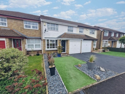 3 bedroom terraced house for sale in Whitehaven, Luton, LU3