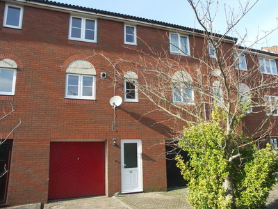 3 bedroom town house for rent in Terminus Terrace, Southampton, SO14