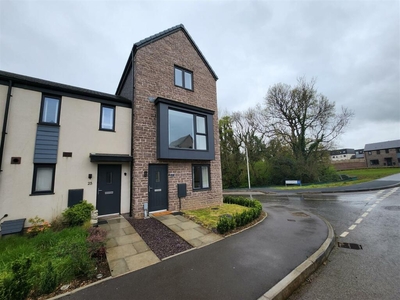 3 bedroom town house for sale in Gwern Catherine, Capel Llanilltern, CF5