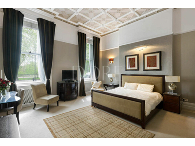 4 bedroom apartment for sale in Hyde Park Street, London, W2