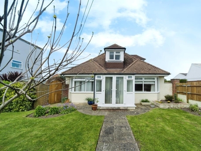 4 bedroom bungalow for sale in Pevensey Bay Road, Eastbourne, BN23
