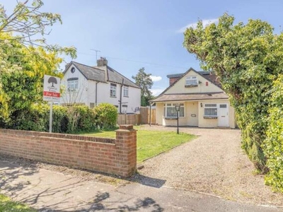 4 Bedroom Bungalow For Sale In West Drayton