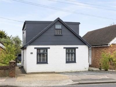 4 bedroom detached bungalow for sale in New Road, Worthing, BN13