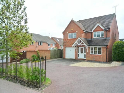 4 Bedroom Detached House For Rent In Buckingham