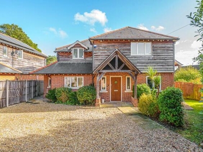 4 Bedroom Detached House For Rent In Romsey, Hampshire