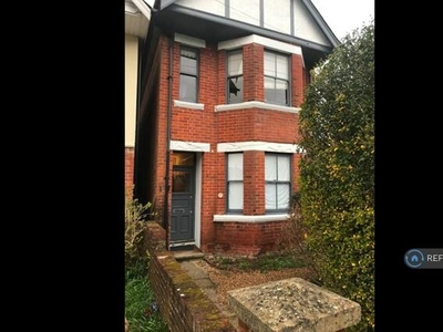 4 Bedroom Detached House For Rent In Southampton
