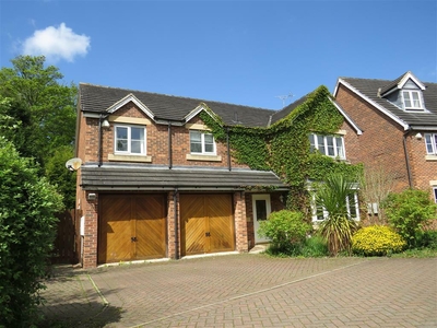 4 bedroom detached house for rent in Stone Croft Court, Oulton, LEEDS, LS26