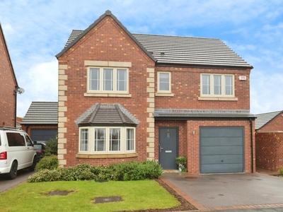 4 bedroom detached house for sale in Ashbourne Way, Radford Semele, Leamington Spa, CV31