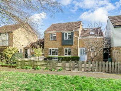 4 bedroom detached house for sale in Carters Close, Sherington, MK16