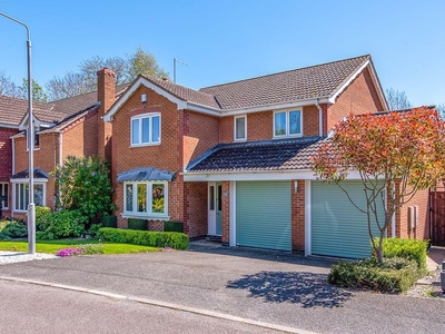 4 bedroom detached house for sale in Chestnut Grove, Burton Joyce, NG14