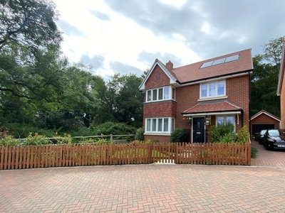 4 bedroom detached house for sale in Cleverley Rise, Southampton, SO31