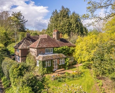 4 Bedroom Detached House For Sale In Etchingham, East Sussex
