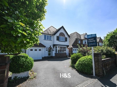 4 bedroom detached house for sale in Heaton Road, Solihull, B91