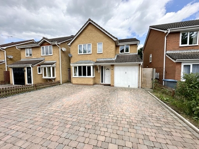 4 bedroom detached house for sale in Mill Road Drive, Purdis Farm, IP3