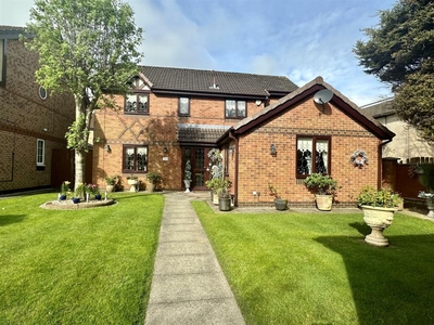 4 bedroom detached house for sale in Orchard Avenue, Liverpool, L14