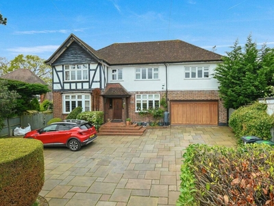 4 bedroom detached house for sale in Orchard Grove, Orpington, BR6