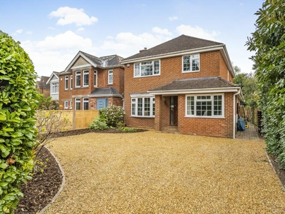 4 bedroom detached house for sale in Pine Drive, Thornhill Park, Southampton, Hampshire, SO18