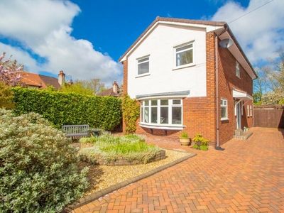 4 bedroom detached house for sale in Queensway, Newton, Chester, CH2
