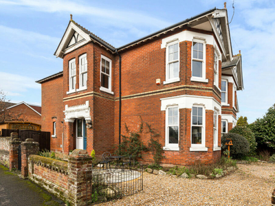 4 bedroom detached house for sale in Shaftesbury Avenue, Highfield, Southampton, Hampshire, SO17