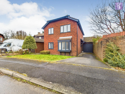 4 bedroom detached house for sale in Thistleton Way, Lower Earley, RG6