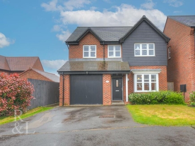 4 bedroom detached house for sale in Wheatcroft Drive, Edwalton, Nottingham, NG12