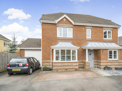 4 bedroom detached house for sale in Wiltshire Crescent, Basingstoke, Hampshire, RG22