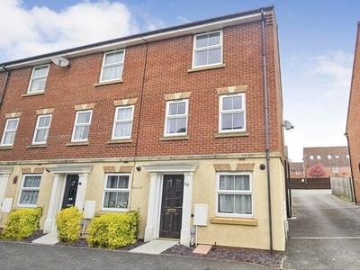 4 bedroom end of terrace house for rent in High Main Drive, Bestwood Village, Nottingham, NG6 8YX, NG6