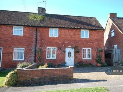 4 bedroom end of terrace house for rent in Stuart Crescent, Winchester, SO22