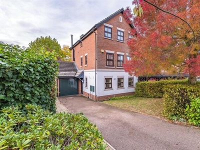 4 Bedroom End Of Terrace House For Sale In Reigate, Surrey
