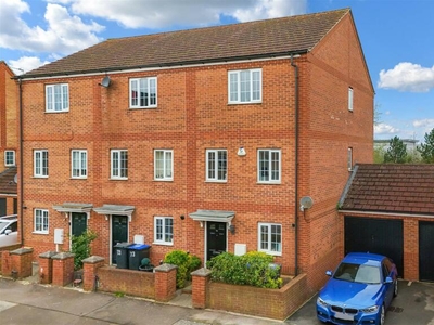 4 bedroom end of terrace house for sale in Turners Gardens, Wootton, Northampton, NN4