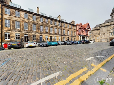 4 bedroom flat for rent in Randolph Place, West End, Edinburgh, EH3