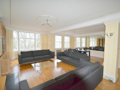 4 bedroom flat for rent in Stunning, Spacious Four Bed Flat In St Johns Wood, NW8