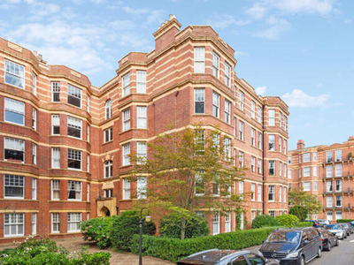 4 Bedroom Flat For Sale In
Chiswick
