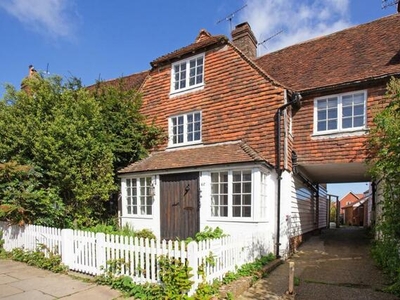 4 Bedroom Link Detached House For Sale In Cranbrook, Kent