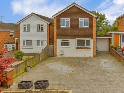 4 Bedroom Link Detached House For Sale In Headcorn, Ashford