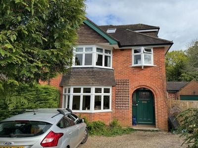 4 bedroom semi-detached house for sale in Chalgrove Way, Emmer Green, Reading, RG4