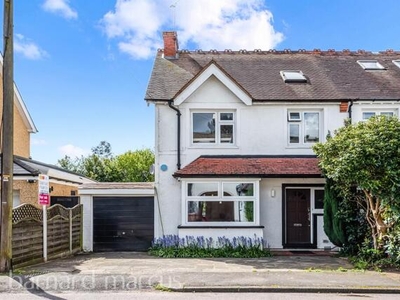4 Bedroom Semi-detached House For Sale In Lower Kingswood