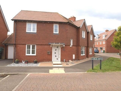4 Bedroom Semi-detached House For Sale In Polegate, East Sussex