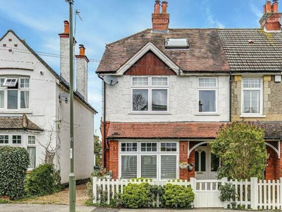 4 Bedroom Semi-detached House For Sale In Warlingham, Surrey