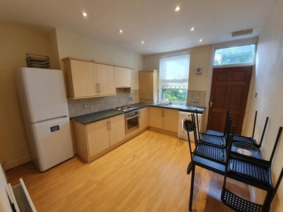 4 bedroom terraced house for rent in Gordon Terrace, Leeds, West Yorkshire, LS6