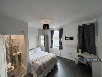 4 Bedroom Terraced House For Rent In Nottingham