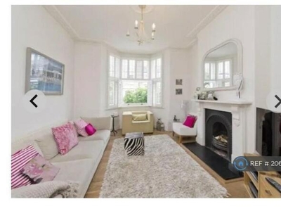 4 Bedroom Terraced House For Rent In Putney London