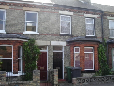 4 bedroom terraced house for rent in Sedgwick Street, Cambridge, CB1