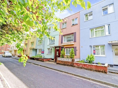 4 bedroom terraced house for sale in Broad Green, Southampton, Hampshire, SO14