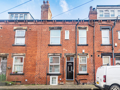 4 bedroom terraced house for sale in John Street, Leeds, LS6