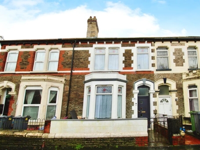 4 bedroom terraced house for sale in Llanmaes Street, Cardiff, CF11